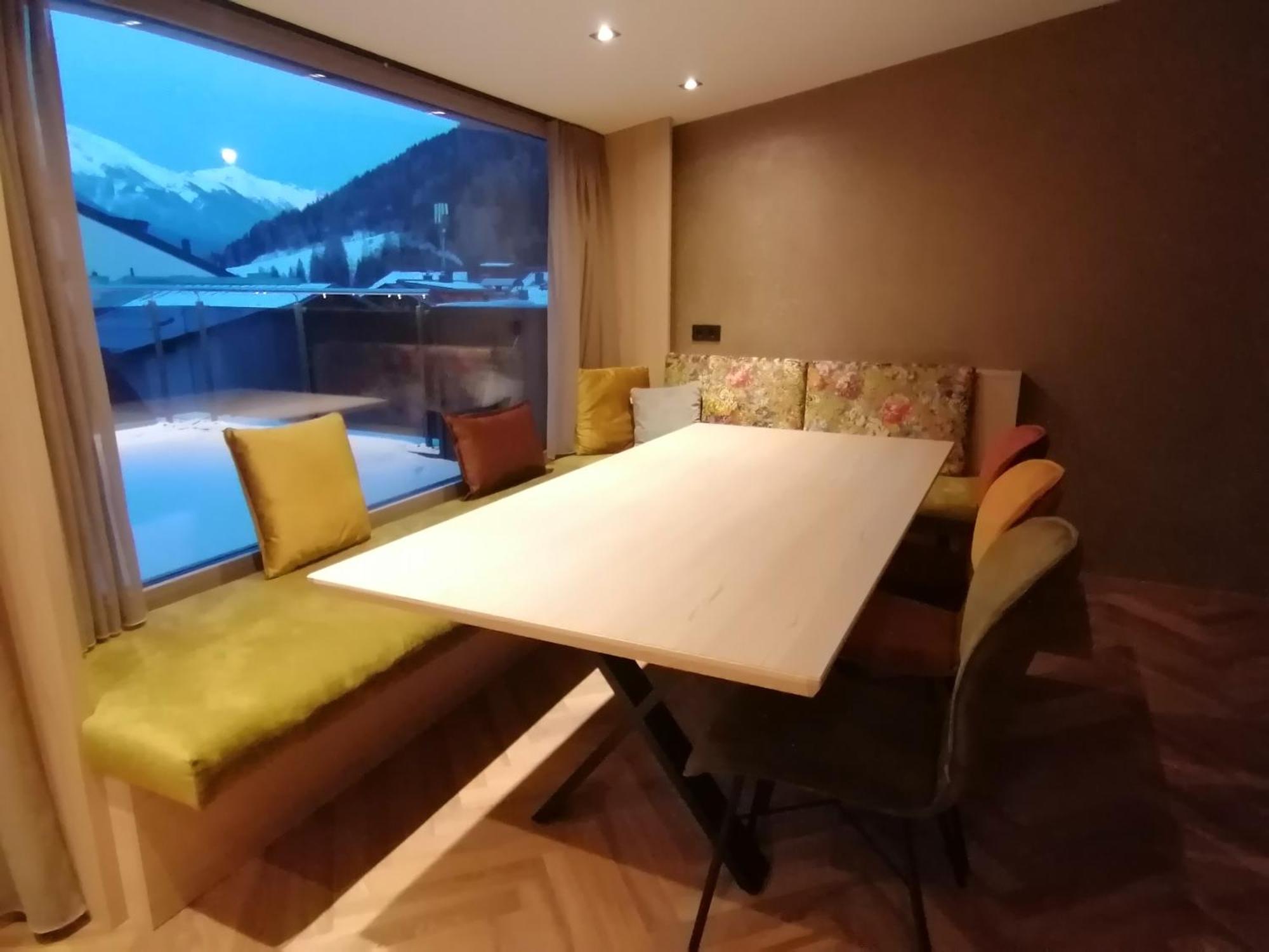 Haus Marion Haueis Hotel Sankt Anton am Arlberg Ngoại thất bức ảnh